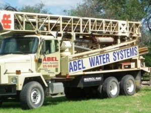 Super Jaws Simultaneously Drills Cases Water Well in Challenging Texas Environment 2